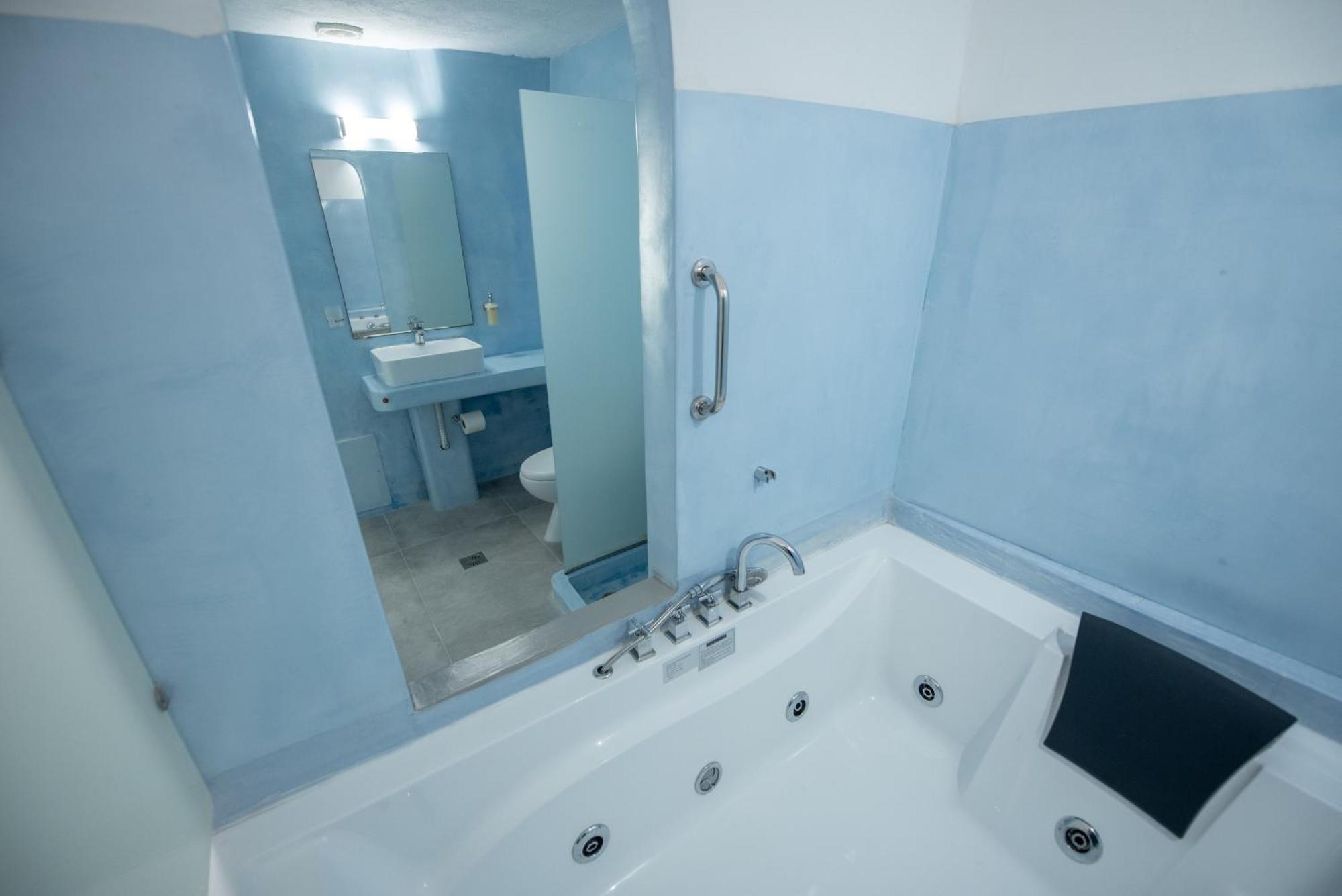 คอร์ราโด คัลเดรา อพาร์ตเมนต์ Apartment ฟิรา ภายนอก รูปภาพ